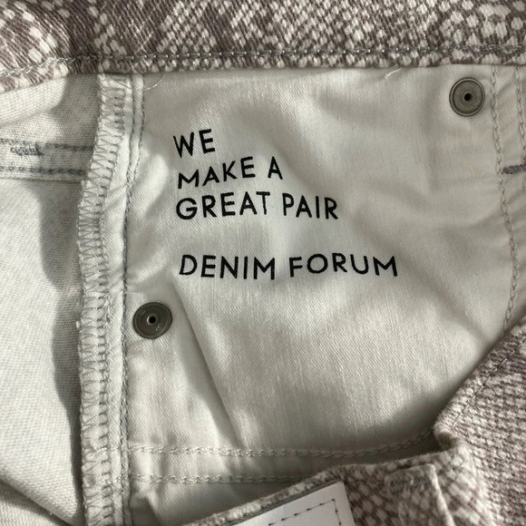 Aritzia Denim Forum Lola Jeans High-Rise Skinny Crop Snake Print White Size 26 - Picture 10 of 12